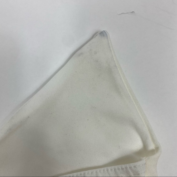 Pretty Little Thing White Tux Detail Bodysuit - Picture 13 of 15